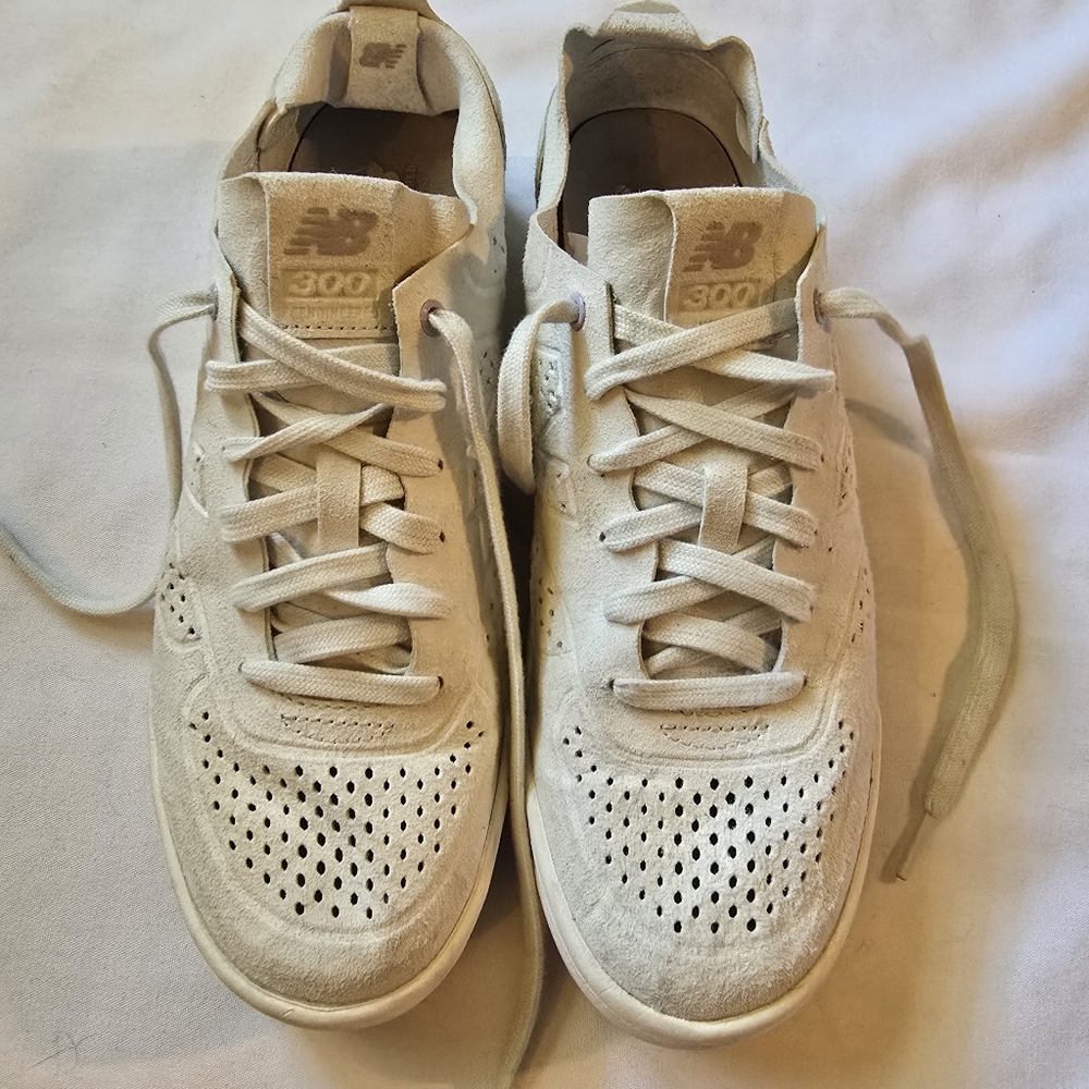 New Balance 300 Court, Women's soze 10.5, White/Off-white Summer Sneakers